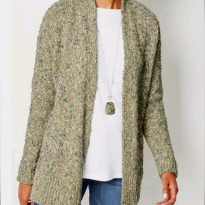 NWT - CARDIGAN.